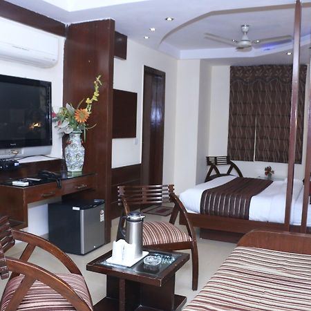 Hotel High 5 Land Delhi  Buitenkant foto